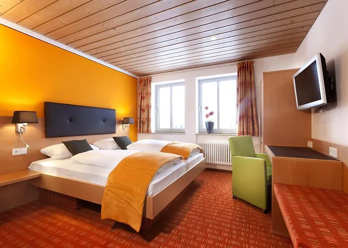 Waldhorn Hotell 3*